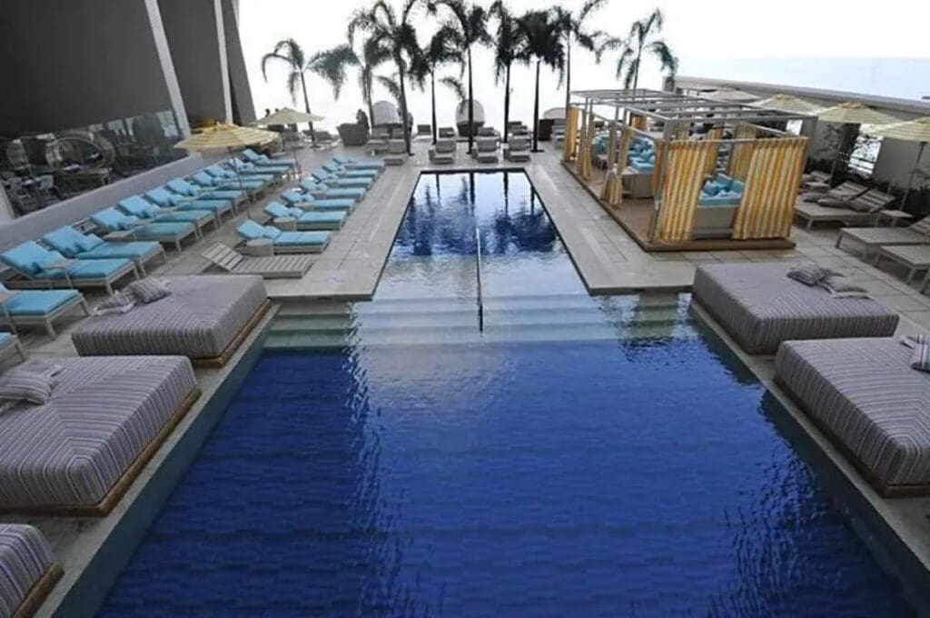 infiniti pool